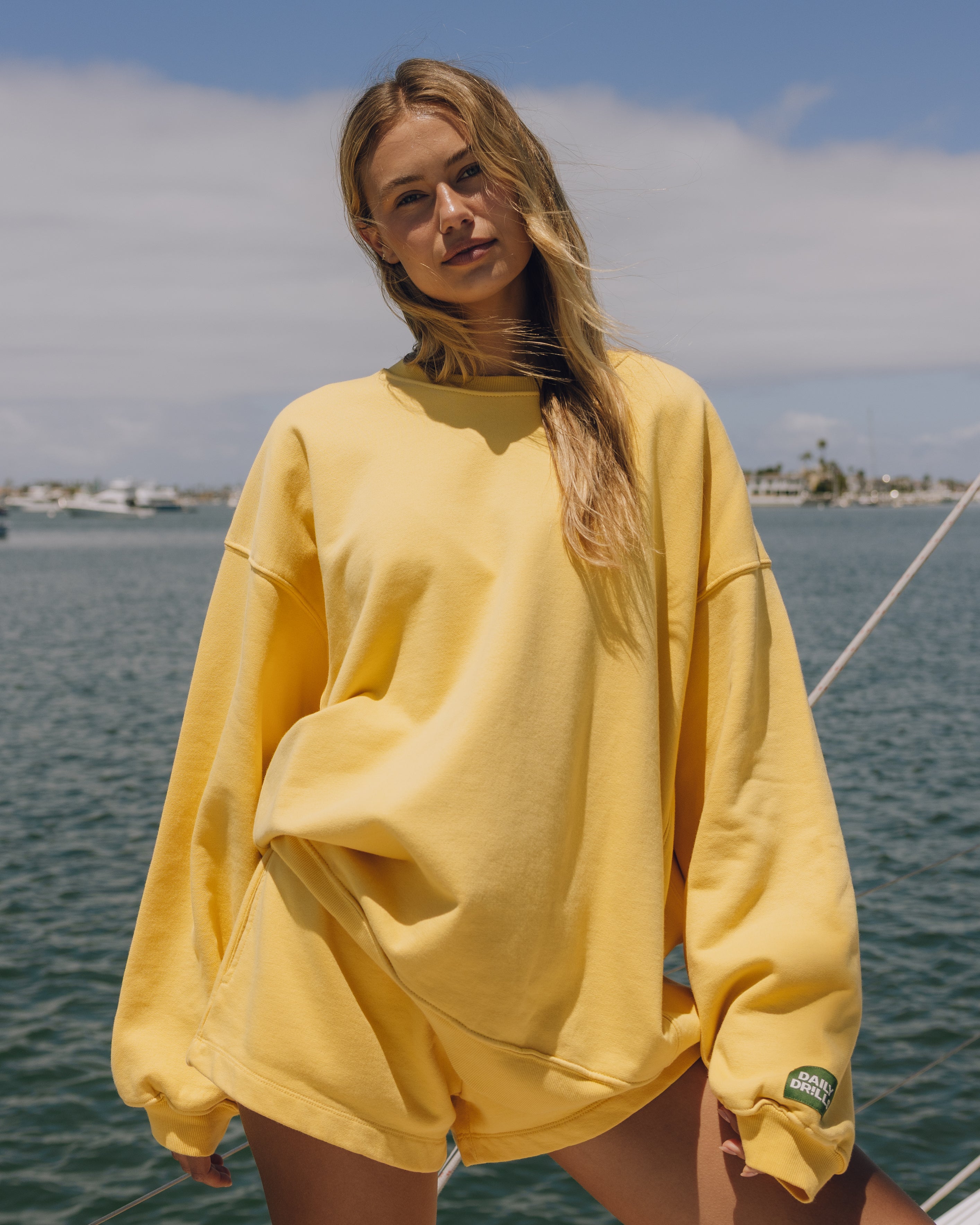 トップス a machine Suntan Scouting Sweatshirt Unisex Oversized Crew - Sunny – shopdailydrills