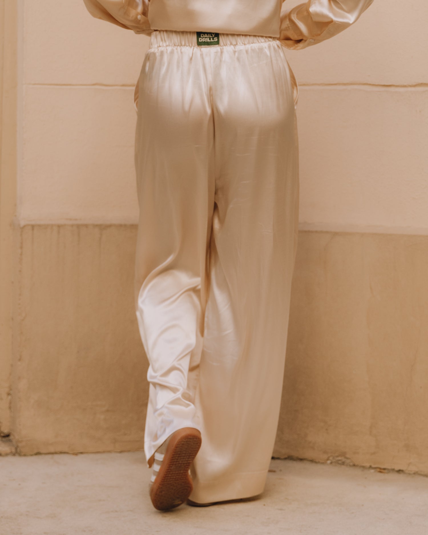 Silky Resort Pants - Champagne