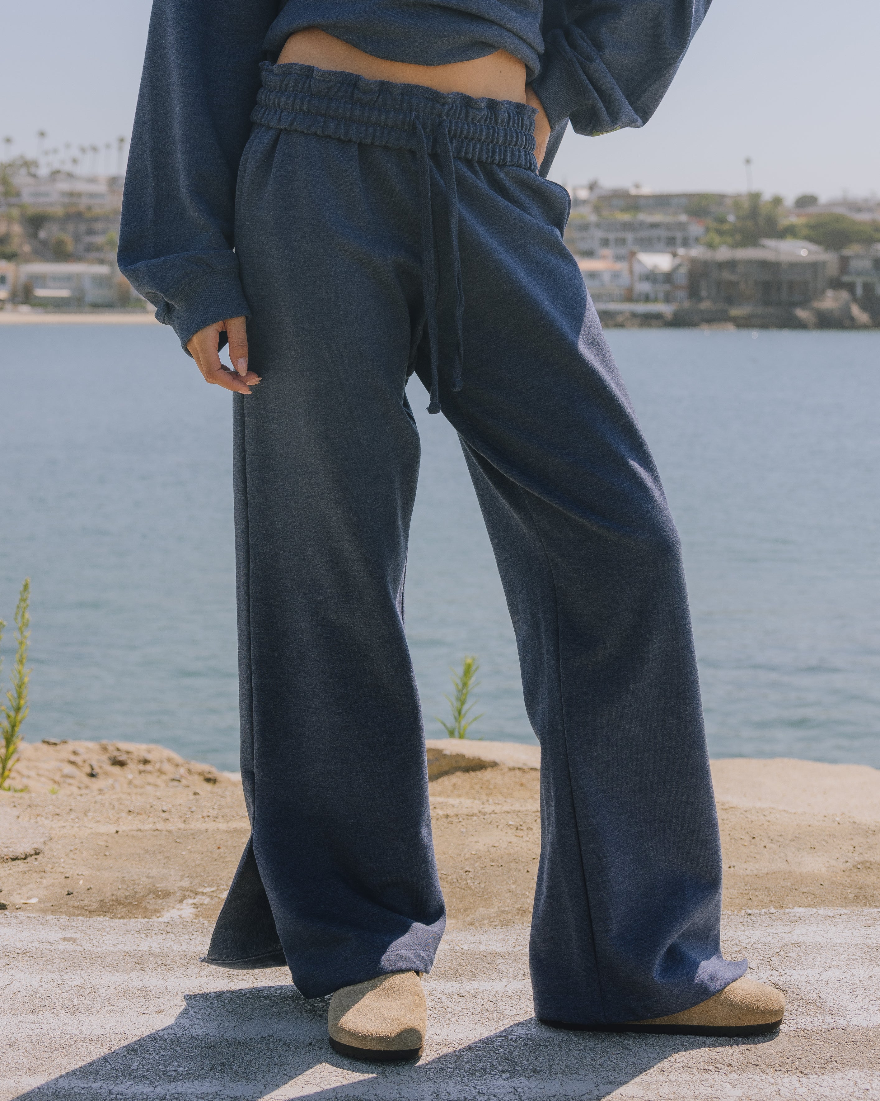 Fleece Wide Leg Sweatpants - Denim – shopdailydrills