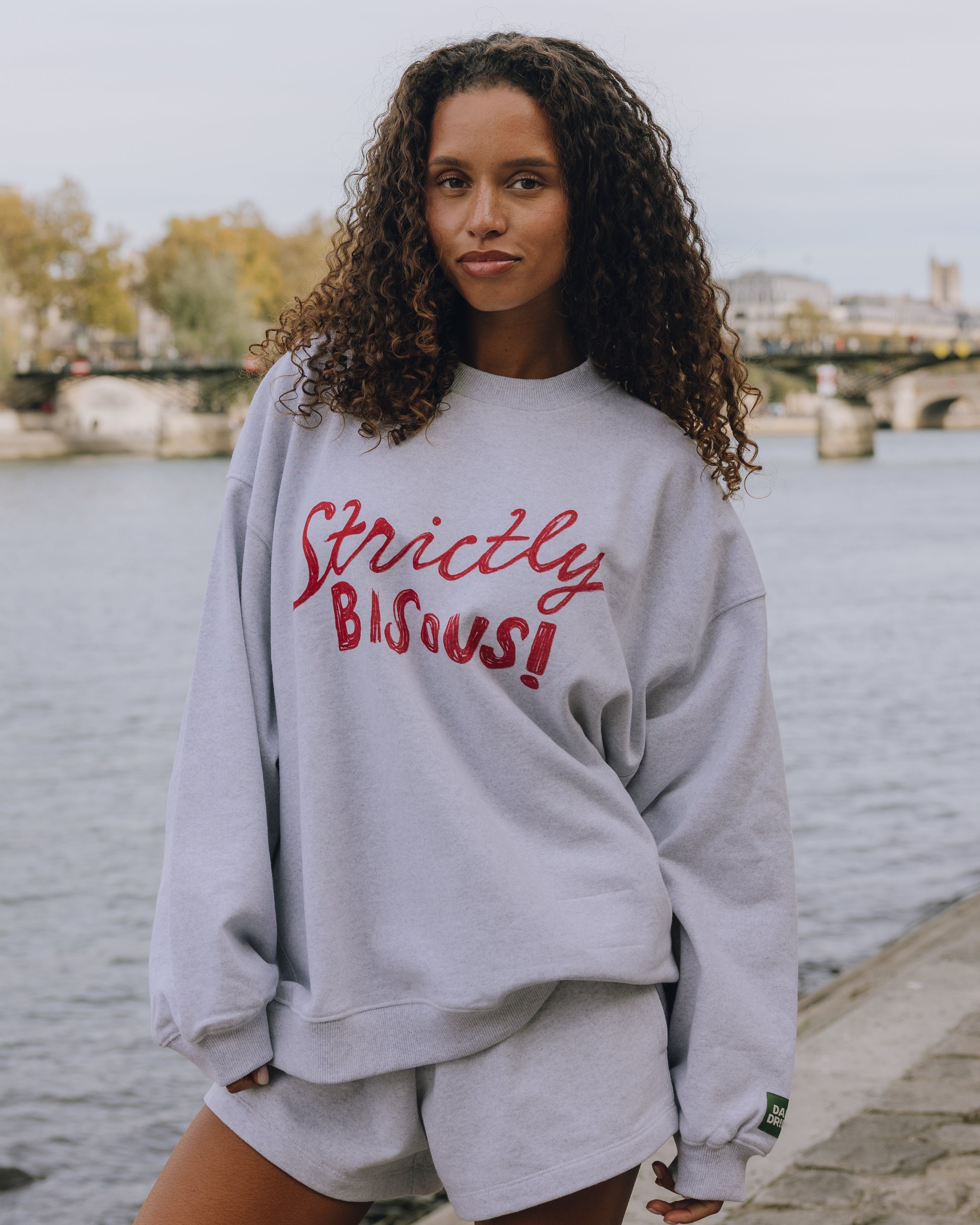 Oversized Fleece Bisous! Crew - Heather Grey