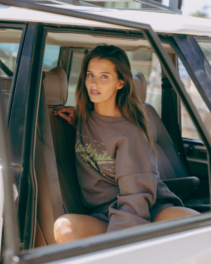Oversized Vacation Crew - Mocha