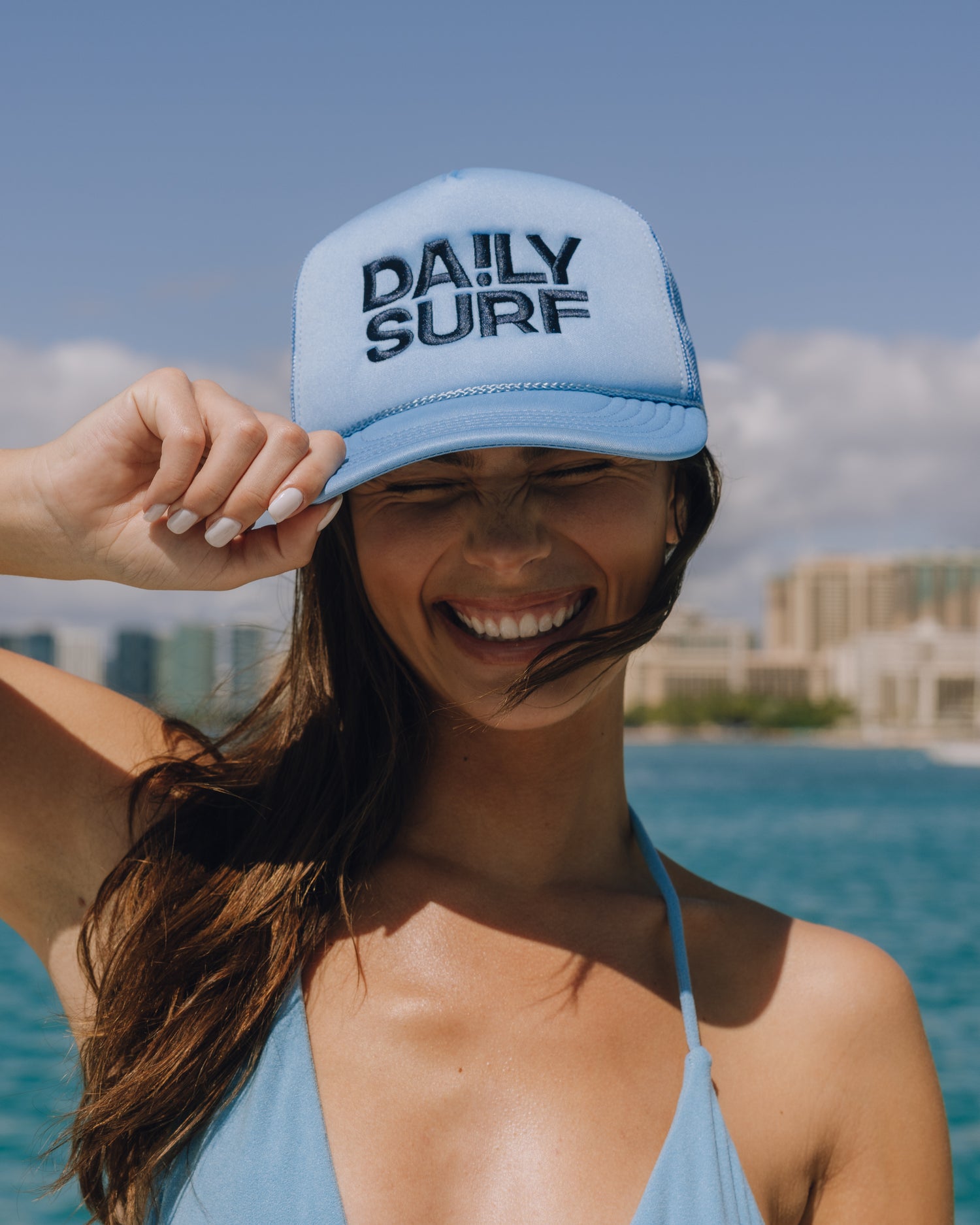 DA!LY SURF TRUCKER HAT